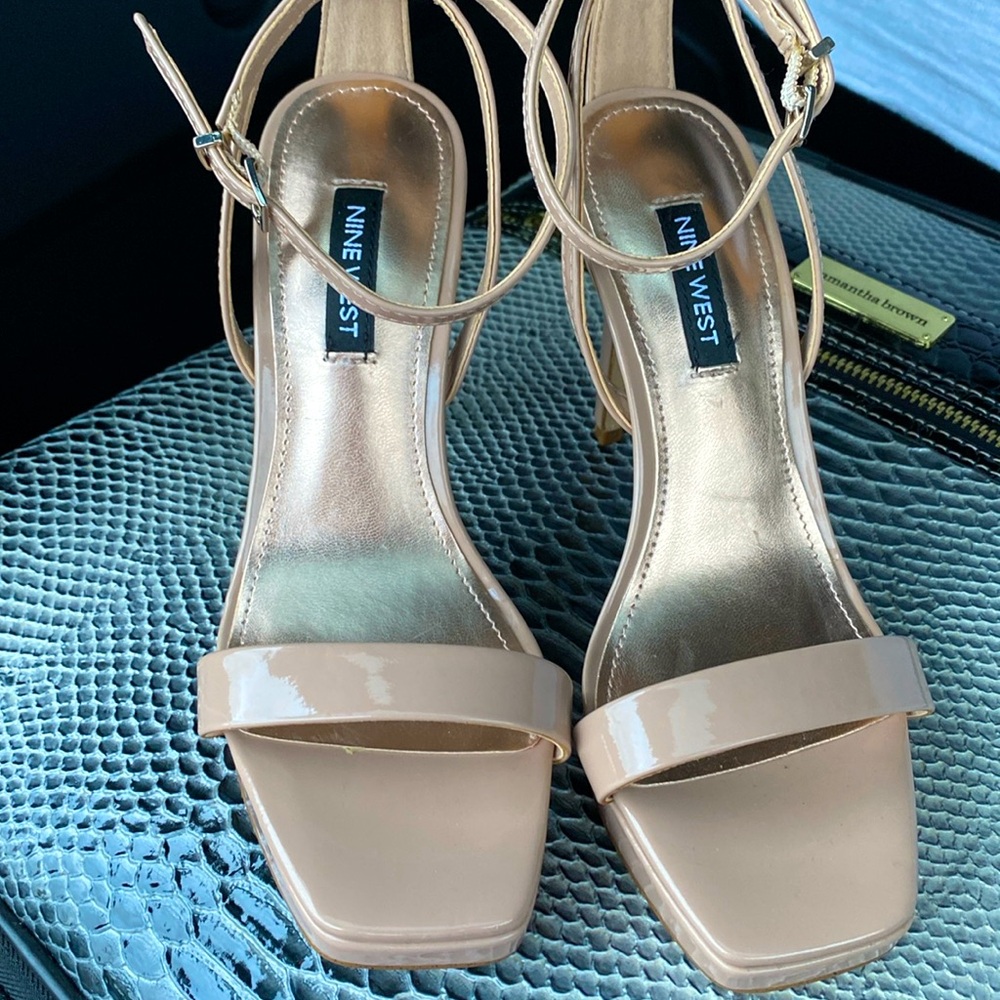 Nine West Pinky Nude Heels (Reposh)